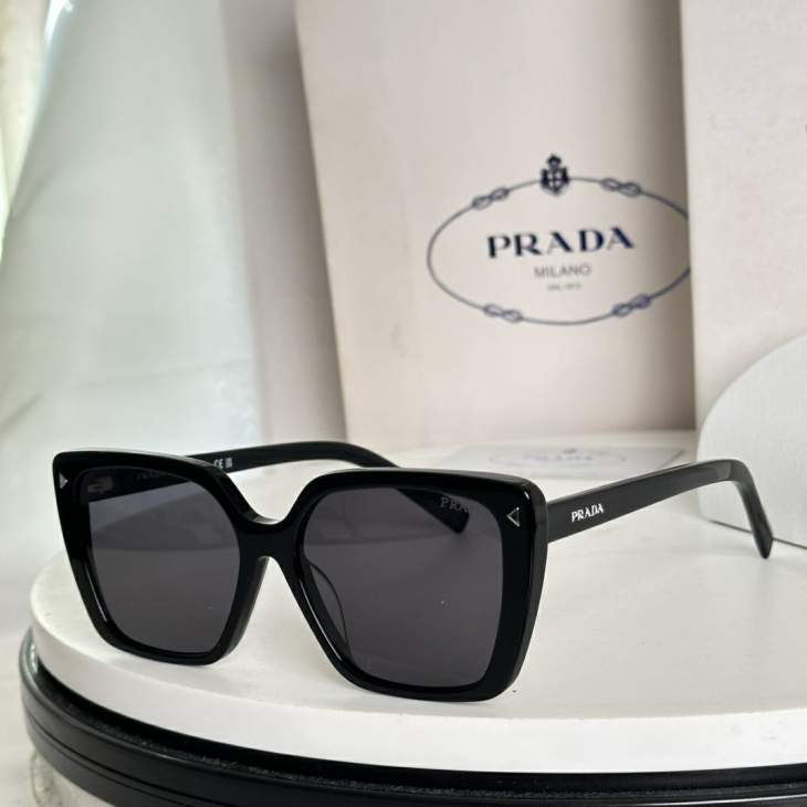 Picture of Prada Sunglasses _SKUfw75843105fw